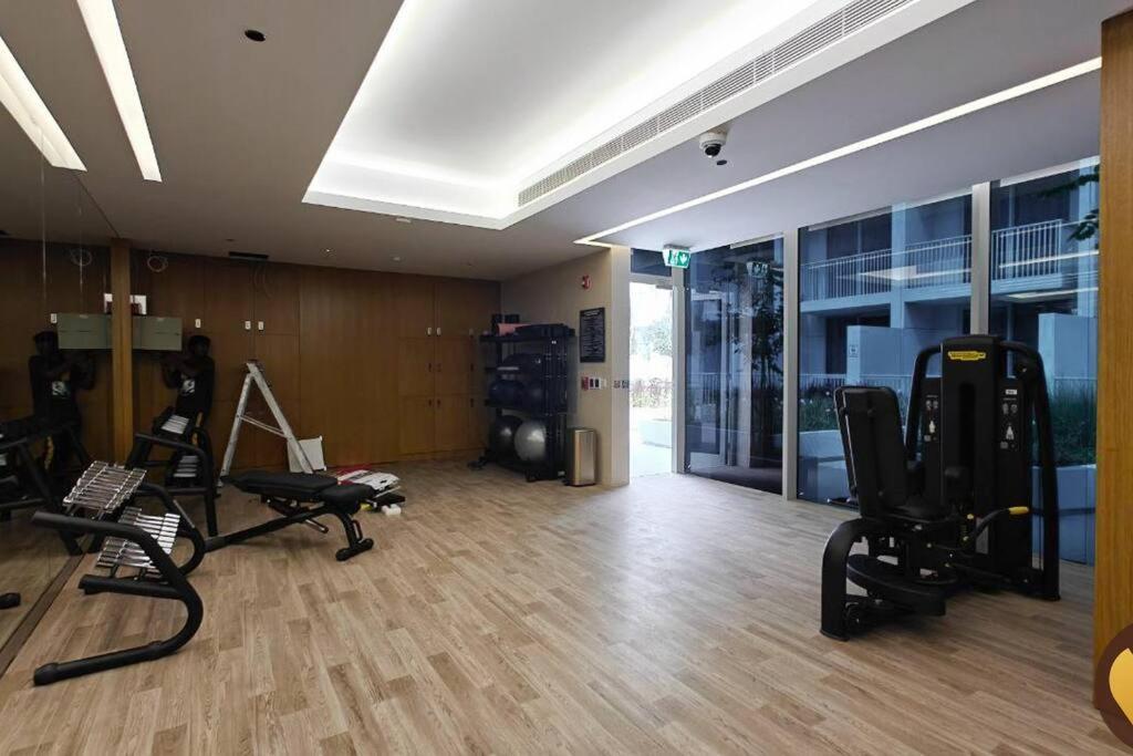 Vogue Luma22 Jvc 5 Mins Circle Mall & 12 Mins Emirates Mall Apartment Dubai Exterior photo